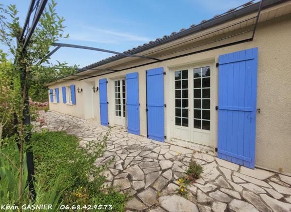 ROULLET SAINT ESTEPHE (16440) : Maison de plain pied de 93m2 avec garage