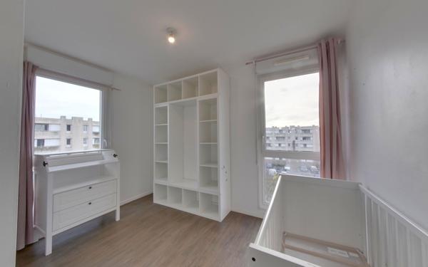 Appartement à vendre    4 pièces • 74,56 m2 Aulnay-sous-Bois