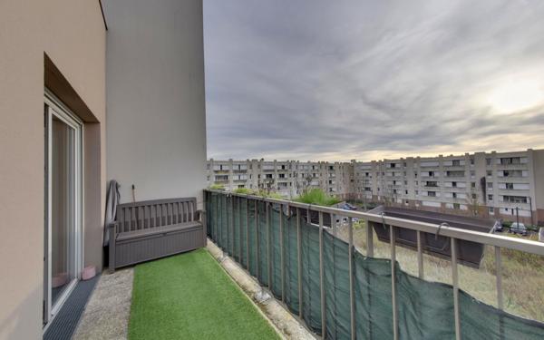 Appartement à vendre    4 pièces • 74,56 m2 Aulnay-sous-Bois