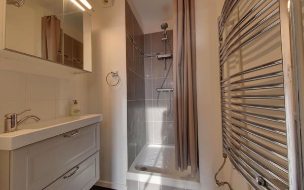 Appartement à vendre    4 pièces • 74,56 m2 Aulnay-sous-Bois