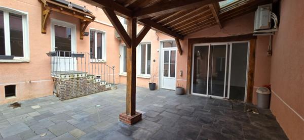 Maison Villeneuve L Archeveque 10 pièce(s) 240 m2