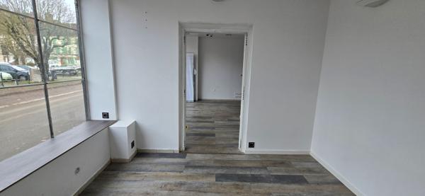 Maison Villeneuve L Archeveque 10 pièce(s) 240 m2