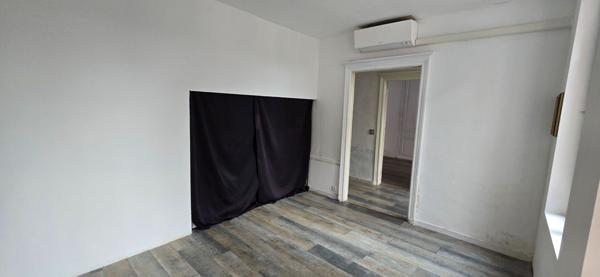 Maison Villeneuve L Archeveque 10 pièce(s) 240 m2