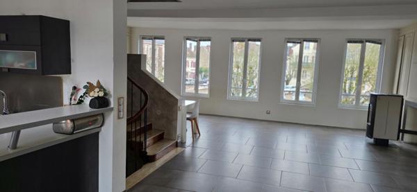 Maison Villeneuve L Archeveque 10 pièce(s) 240 m2