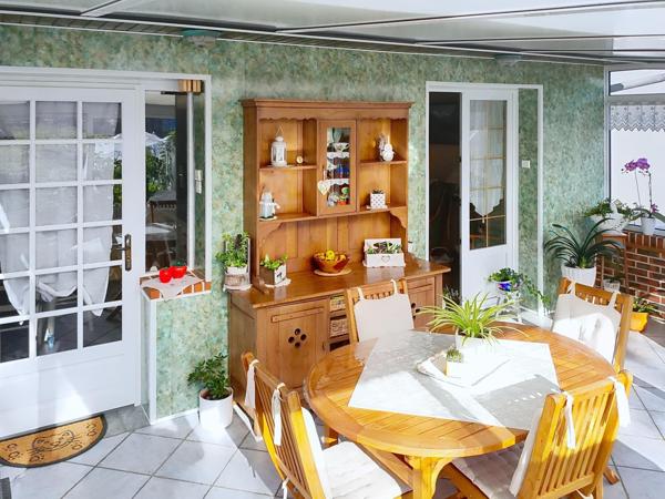 Maison familiale avec jardin et sous-sol