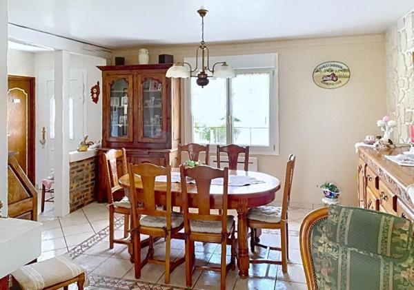 Maison familiale avec jardin et sous-sol