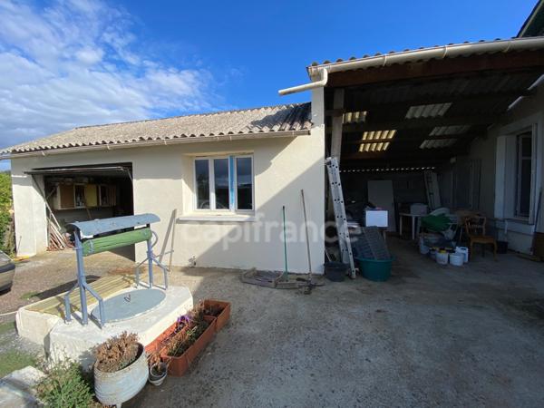 THOUARS (79) Maison à rénover de plain pied -55m2-grand jardin clos avec puits