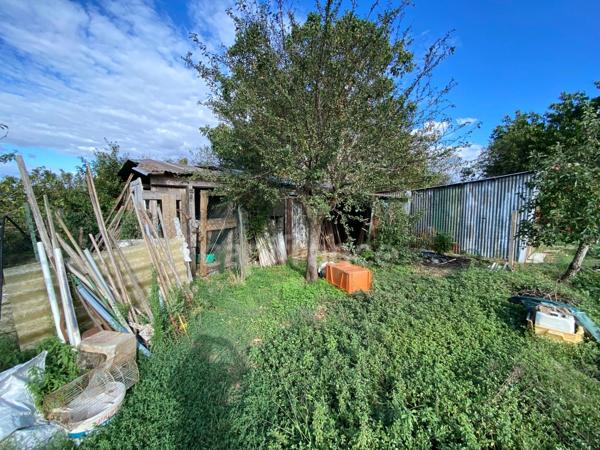 THOUARS (79) Maison à rénover de plain pied -55m2-grand jardin clos avec puits