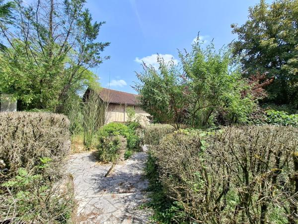 Superbe environnement , pour cette propriété au coeur de la vallée du Célé  !