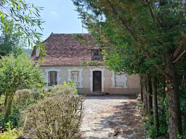 Superbe environnement , pour cette propriété au coeur de la vallée du Célé  !