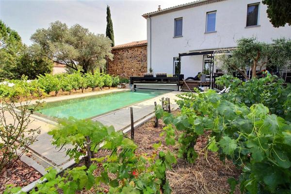 Demeure de prestige du XVIII, Saint André De Roquelongue 11 pièce(s) 305 m2