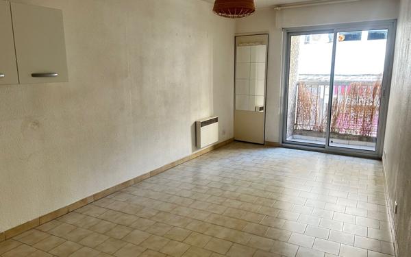 Appartement à louer    1 pièce • 22 m2 Marseille 5