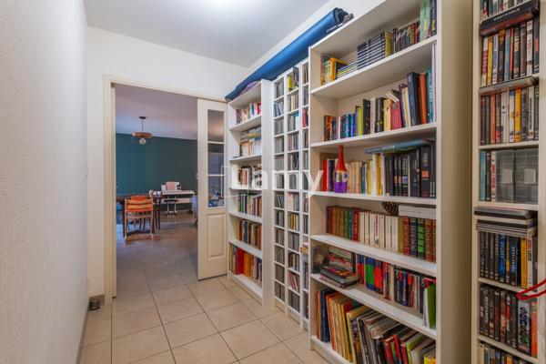 Secteur gare-blancheraie t4 avec terrasse et double parking