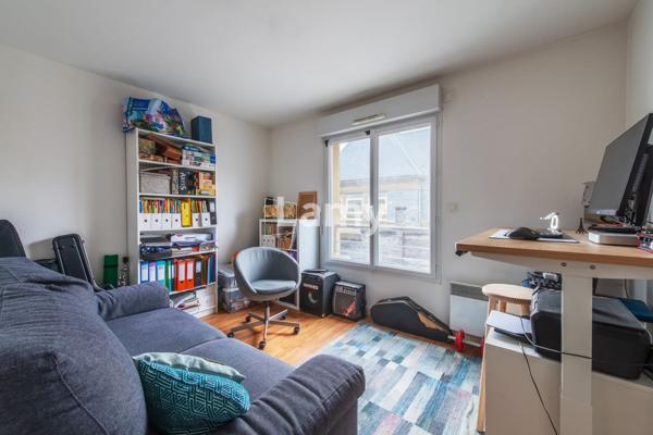 Secteur gare-blancheraie t4 avec terrasse et double parking