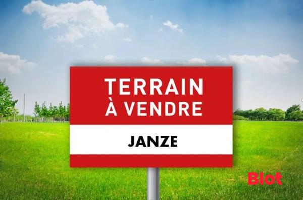 Terrain 722m²