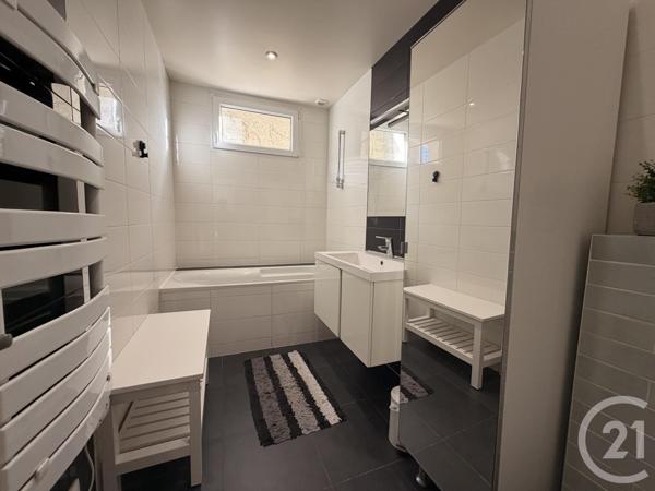 Maison à vendre  6 pièces - 141,72 m2 ST MAUR DES FOSSES - 94