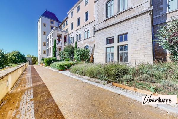 Appartement 5 pièces de 174 m2