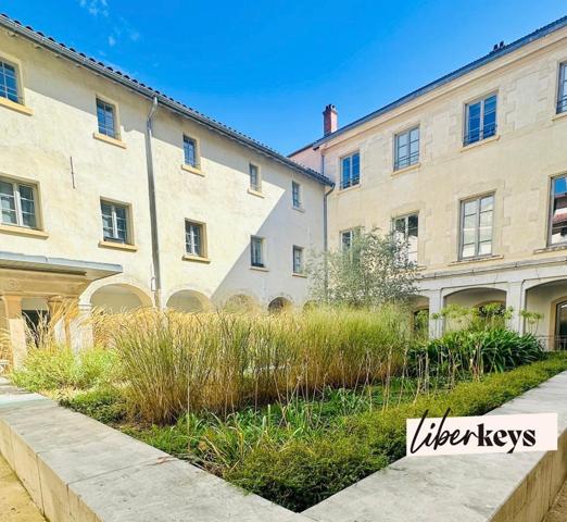 Appartement 5 pièces de 174 m2