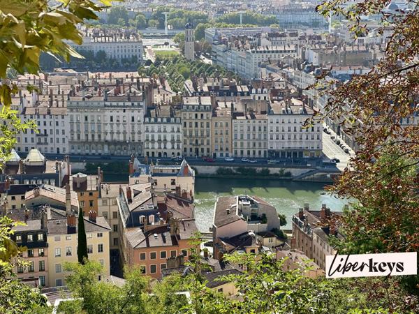 Appartement 5 pièces de 174 m2