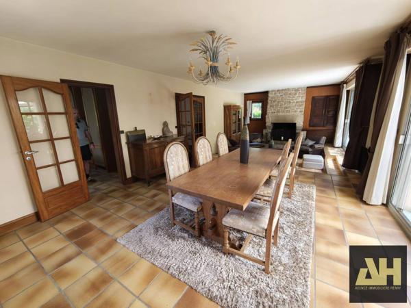 EXCEPTIONNEL - GOUESNOU - BELLE PROPRIÉTÉ DE 220 M2 HABITABLE - TERRAIN DE TENNIS