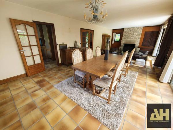EXCEPTIONNEL - GOUESNOU - BELLE PROPRIÉTÉ DE 220 M2 HABITABLE - TERRAIN DE TENNIS