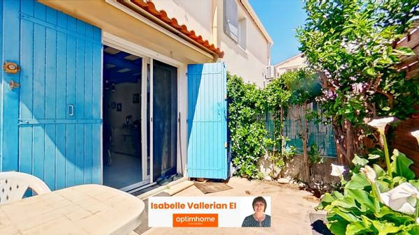 Maison à vendre 4 pièces AIGUES MORTES (30) avec parking et terrasse