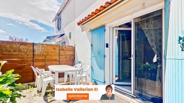Maison à vendre 4 pièces AIGUES MORTES (30) avec parking et terrasse
