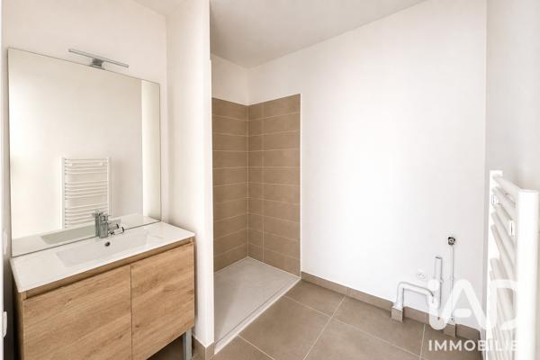 Appartement à vendre 3 pièces 67,78 m² Uzès