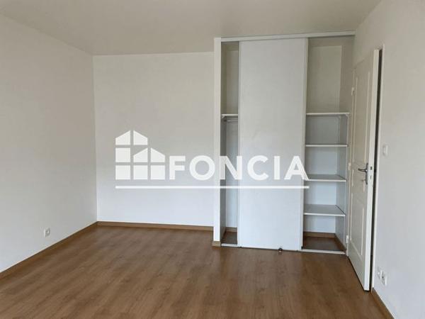 Location Appartement 2 pièces 42.5 m² - 7 RUE POINCARE BATIMENT H St Quay Portrieux 22410