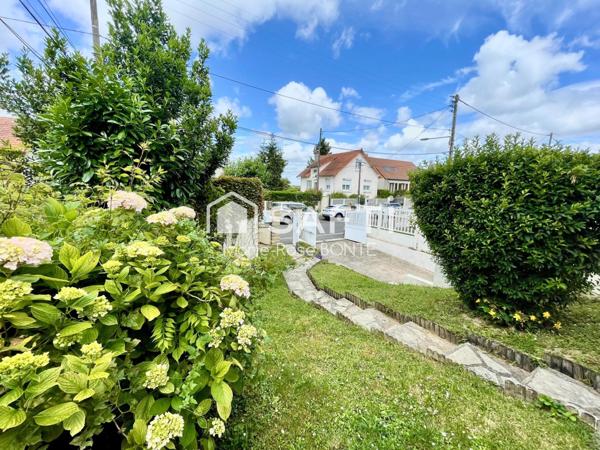 MAISON  DE 131 M²  A PARAY VIEILLE POSTE - DPE D - SOUS-SOL TOTAL