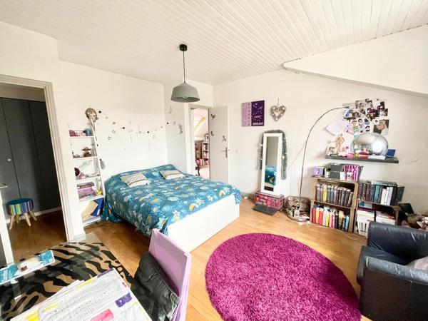 MAISON  DE 131 M²  A PARAY VIEILLE POSTE - DPE D - SOUS-SOL TOTAL