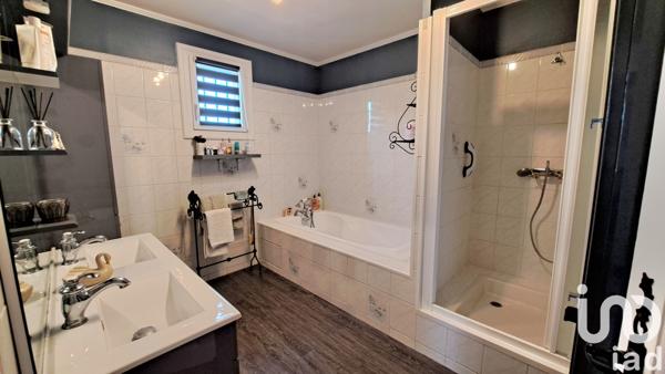 Maison à vendre 5 pièces 138 m² Pierrelatte