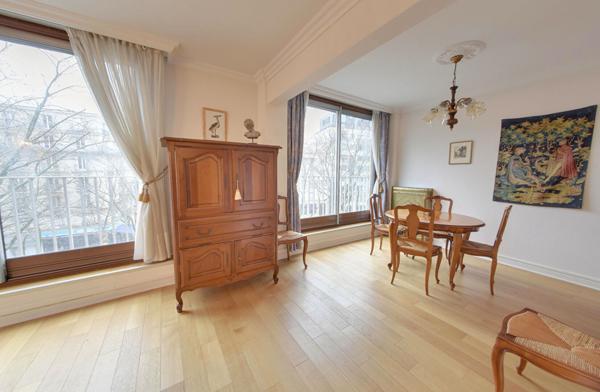 Appartement Paris 3 pièce(s) 85 m2