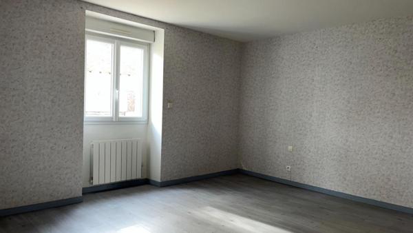 Longère Mayet 6 pièce(s) 169 m2 - 4 chambres - + de 3000 m² de terrain