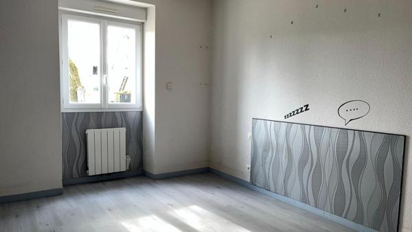 Longère Mayet 6 pièce(s) 169 m2 - 4 chambres - + de 3000 m² de terrain