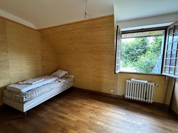 Maison 8 pièces – 178 m² environ à Montgermont (ref : 40788)