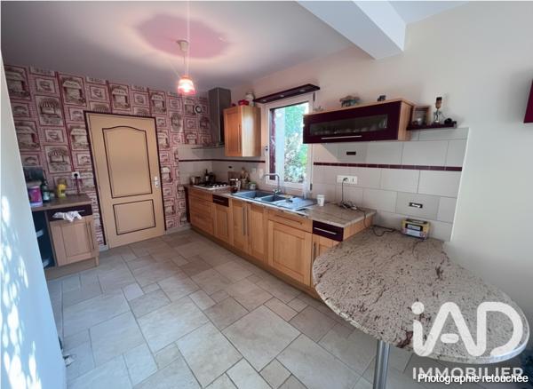 Maison à vendre 4 pièces 142 m² Fougères