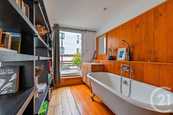 Maison à vendre  9 pièces - 196 m2 PARIS - 75020