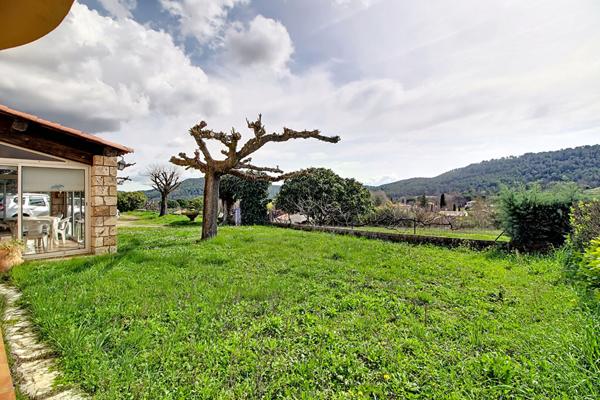 A VENDRE EN EXCLUSIVITÉ ! Propriété de Caractère à SALERNES! Un Potentiel Hors Normes !