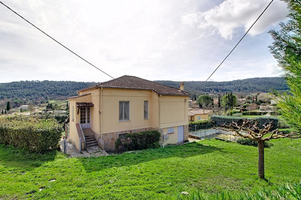 A VENDRE EN EXCLUSIVITÉ ! Propriété de Caractère à SALERNES! Un Potentiel Hors Normes !