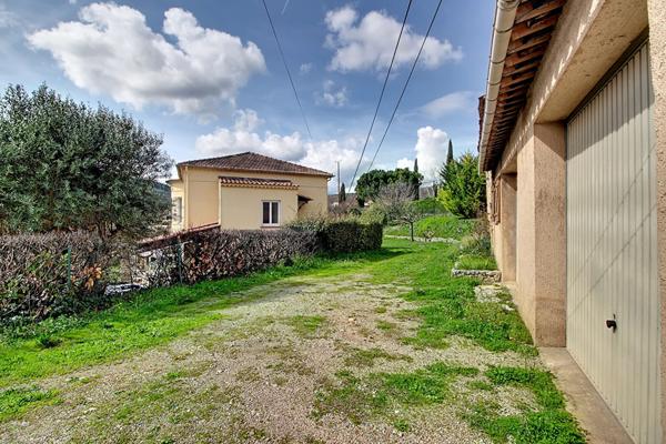 A VENDRE EN EXCLUSIVITÉ ! Propriété de Caractère à SALERNES! Un Potentiel Hors Normes !