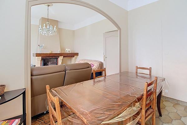 A VENDRE EN EXCLUSIVITÉ ! Propriété de Caractère à SALERNES! Un Potentiel Hors Normes !