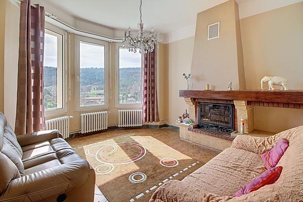 A VENDRE EN EXCLUSIVITÉ ! Propriété de Caractère à SALERNES! Un Potentiel Hors Normes !