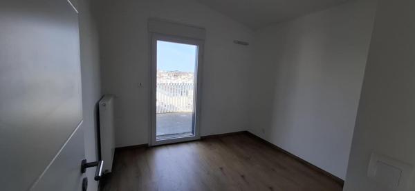 Appartement T4 à louer - 80 m² (réf : 558032)