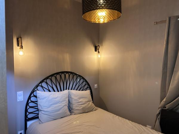 Avignon (84000) Avignon intra muros rue Vernet T1 bis entièrement rénové