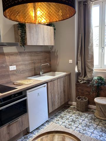 Avignon (84000) Avignon intra muros rue Vernet T1 bis entièrement rénové