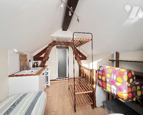 LYON 2 - au cœur du quartier d'Ainay - vente en bloc de 2 studios libres de 32,27 m² et 11,10 m²