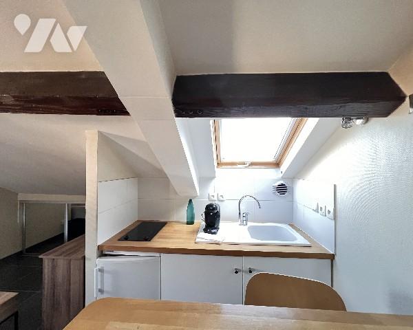 LYON 2 - au cœur du quartier d'Ainay - vente en bloc de 2 studios libres de 32,27 m² et 11,10 m²