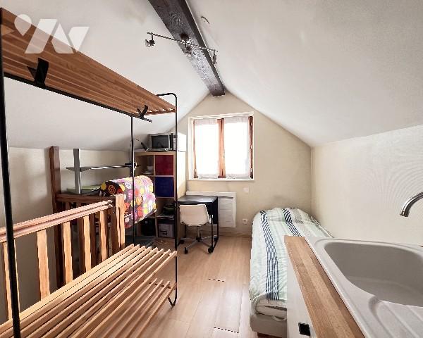 LYON 2 - au cœur du quartier d'Ainay - vente en bloc de 2 studios libres de 32,27 m² et 11,10 m²