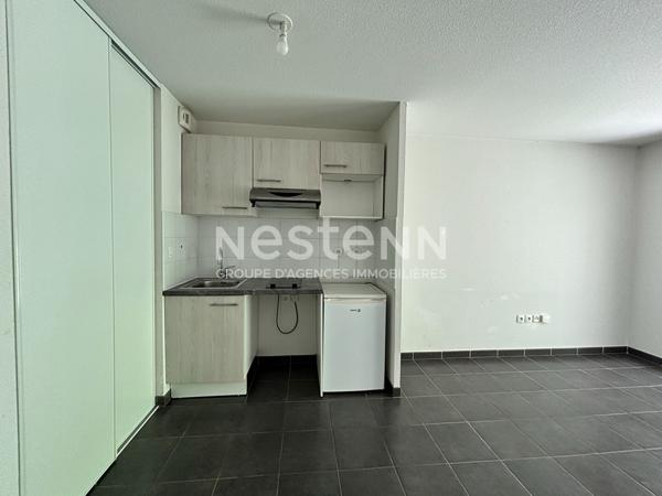 T2 35,67 m² avec terrasse de 11,62 m² / Résidence sécurisée avec piscine et parking en sous-sol